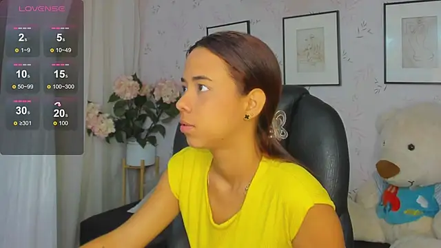 Anntonellaa online show from November 15, 2025, 12:13 pm