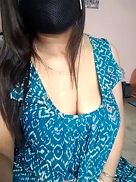 Snapshot of Bengalibeauty96 chatting on June 20, 2026, 11:57 am Bengalibeauty96 online show from June 20, 2026, 11:57 am