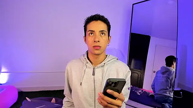 EstivenSallas online show from September 22, 2025, 8:00 pm