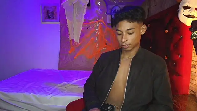 CoffeNaughty nom online show from October 24, 2025, 4:09 am