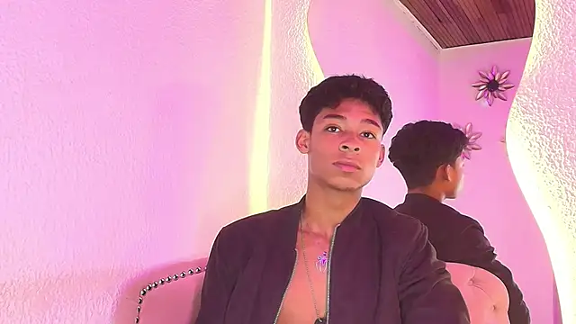 CoffeNaughty nom online show from December 5, 2025, 4:43 am