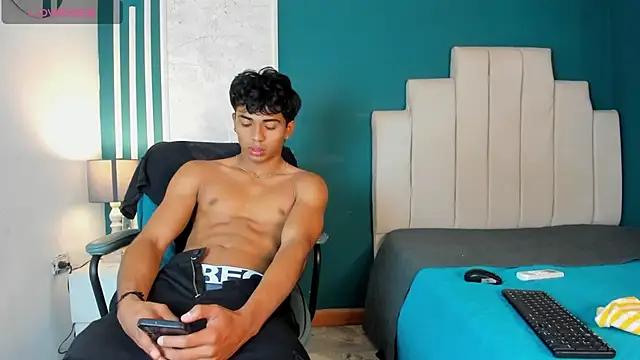 Jaycob Black1 online show from September 24, 2025, 12:19 pm