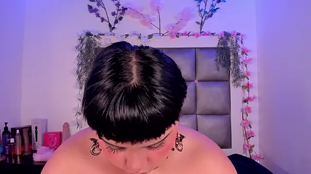 Snapshot of abbiecollins_js chatting on July 22, 2026, 4:04 am abbiecollins js online show from July 22, 2026, 4:04 am