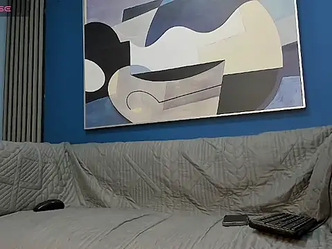 kevinn blue1 online show from September 19, 2025, 7:14 pm