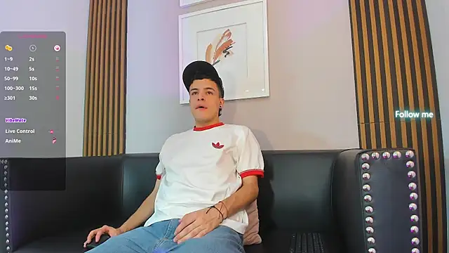 kevinn blue1 online show from October 3, 2025, 10:07 pm