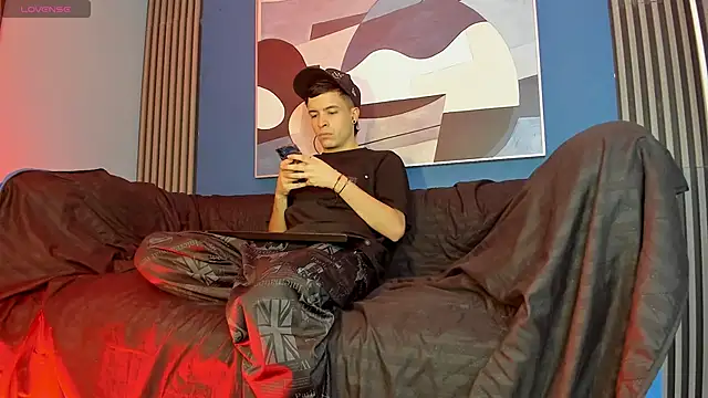 kevinn blue1 online show from October 20, 2025, 8:31 pm