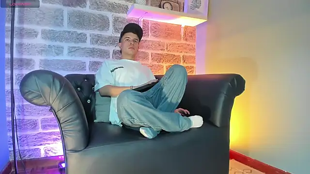 kevinn blue1 online show from October 30, 2025, 9:59 pm