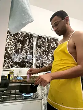 pauzudomoreno1 online show from December 4, 2025, 9:34 pm