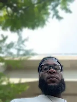 nymphoandthebeast69 online show from June 10, 2026, 3:33 pm
