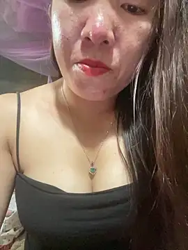 Luna-ass online show from October 9, 2025, 1:36 am