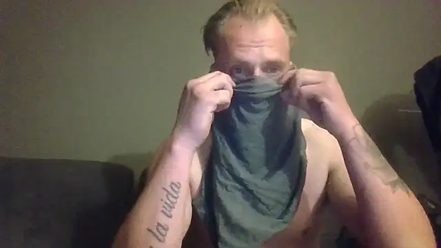 steef070 online show from May 15, 2026, 11:34 pm
