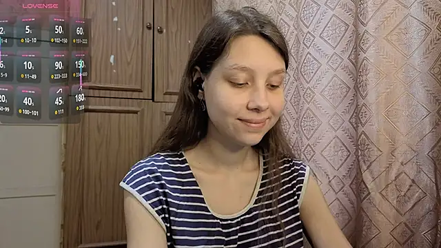 QutieDaSweet online show from November 18, 2025, 8:52 am