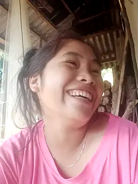 Snapshot of Luyen004 chatting on October 2, 2025, 1:12 am Luyen004 online show from October 2, 2025, 1:12 am