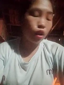 Snapshot of Luyen004 chatting on October 4, 2025, 11:14 pm Luyen004 online show from October 4, 2025, 11:14 pm