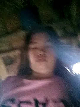 Snapshot of Luyen004 chatting on February 24, 2026, 11:58 pm Luyen004 online show from February 24, 2026, 11:58 pm