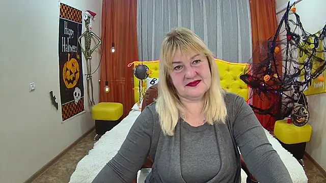 EmmaEllison online show from October 21, 2025, 6:25 am