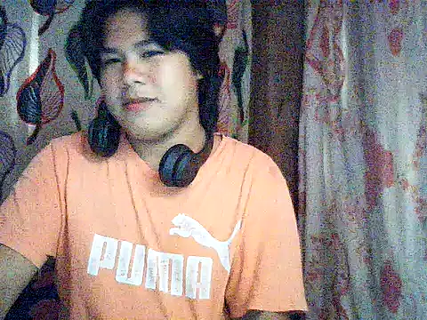 Snapshot of Huntrix2025 chatting on October 5, 2025, 12:09 am Huntrix2025 online show from October 5, 2025, 12:09 am