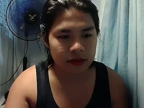 Snapshot of Huntrix2025 chatting on November 15, 2025, 8:22 am Huntrix2025 online show from November 15, 2025, 8:22 am