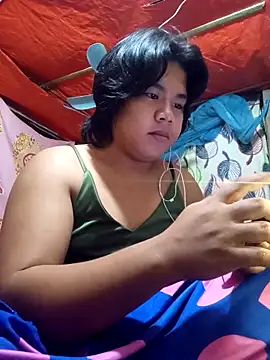 Snapshot of Huntrix2025 chatting on November 23, 2025, 7:24 pm Huntrix2025 online show from November 23, 2025, 7:24 pm