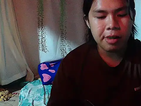 Snapshot of Huntrix2025 chatting on December 1, 2025, 11:37 am Huntrix2025 online show from December 1, 2025, 11:37 am