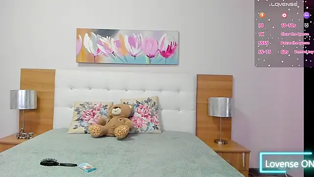 Snapshot of LovelySophie3 chatting on November 19, 2025, 4:56 am LovelySophie3 online show from November 19, 2025, 4:56 am