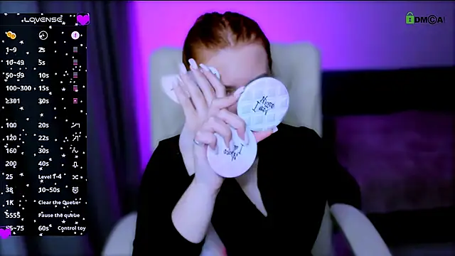 red  dizzy online show from October 13, 2025, 7:14 pm