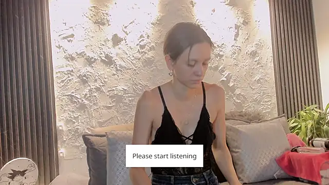 Snapshot of joselin_rouse chatting on June 1, 2026, 12:51 pm joselin rouse online show from June 1, 2026, 12:51 pm