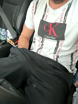 flambeur93 online show from October 25, 2025, 3:18 pm