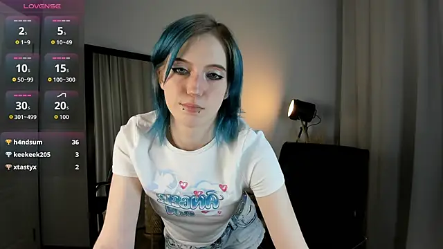 MorgyAsuna  online show from October 5, 2025, 8:40 pm