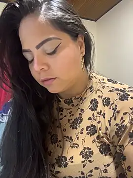 ROUSE SINCLAIR online show from March 4, 2026, 7:53 pm