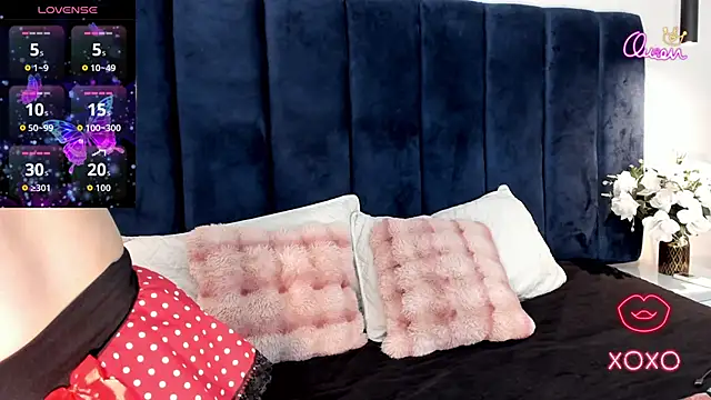 LiilyAdams online show from April 8, 2026, 7:58 pm