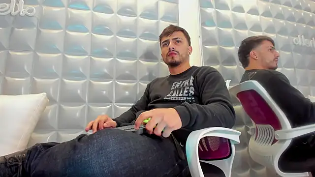 Jack Daniel   online show from October 3, 2025, 4:59 pm