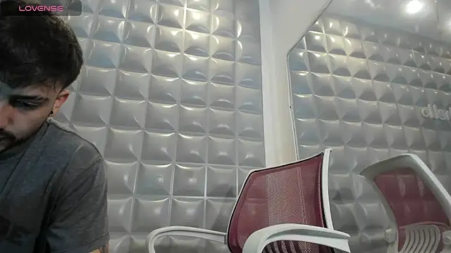 Jack Daniel   online show from October 9, 2025, 12:47 pm