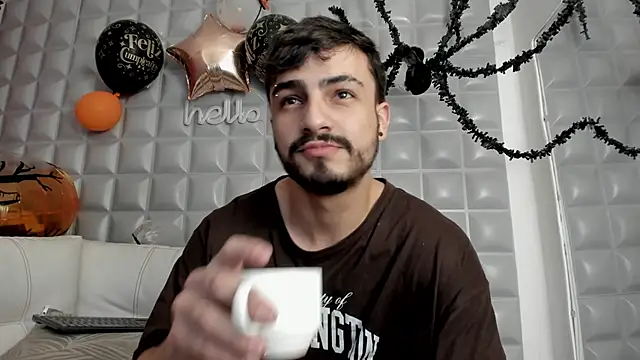 Jack Daniel   online show from October 22, 2025, 3:34 pm