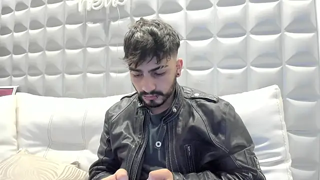 Jack Daniel   online show from November 8, 2025, 6:29 pm