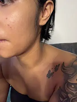 Isabella-Teen online show from April 3, 2026, 2:09 am