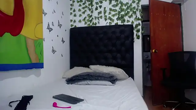 isabel 09 online show from November 27, 2025, 3:03 pm