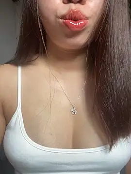 Rose-babyx online show from April 21, 2026, 2:15 am