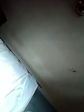 Snapshot of Jarektchurzewski chatting on January 8, 2026, 2:41 pm Jarektchurzewski online show from January 8, 2026, 2:41 pm