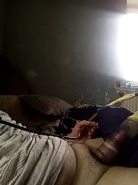 Snapshot of Jarektchurzewski chatting on February 15, 2026, 7:51 am Jarektchurzewski online show from February 15, 2026, 7:51 am