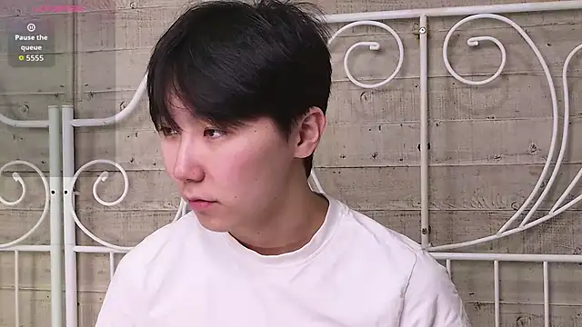 HeejinWang online show from December 14, 2025, 4:40 am