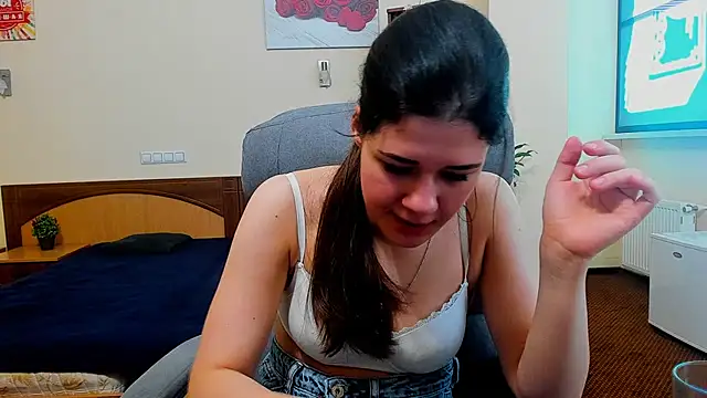 Joannia online show from November 15, 2025, 7:49 am