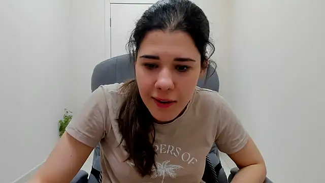 Joannia online show from March 6, 2026, 9:06 am