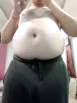 Love40777 online show from November 13, 2025, 6:18 pm