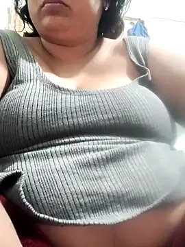 Mmm143 online show from February 11, 2026, 6:46 pm