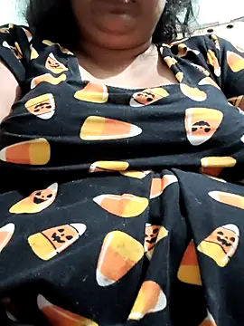 Mmm143 online show from March 25, 2026, 11:44 pm