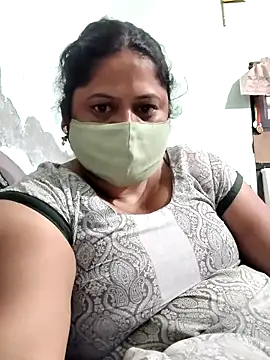 Mmm143 online show from April 22, 2026, 1:41 am