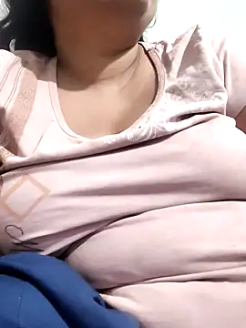Mmm143 online show from July 12, 2026, 1:24 pm