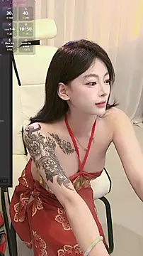 lulu5211 online show from November 14, 2025, 2:38 pm