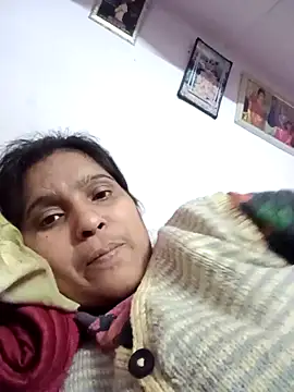 aliya-jaan71 online show from November 29, 2025, 11:35 am